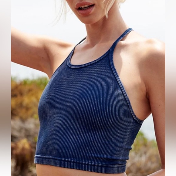 Free People Movement Happiness Runs Long Crop Tank NWOT Size Small - Picture 4 of 8